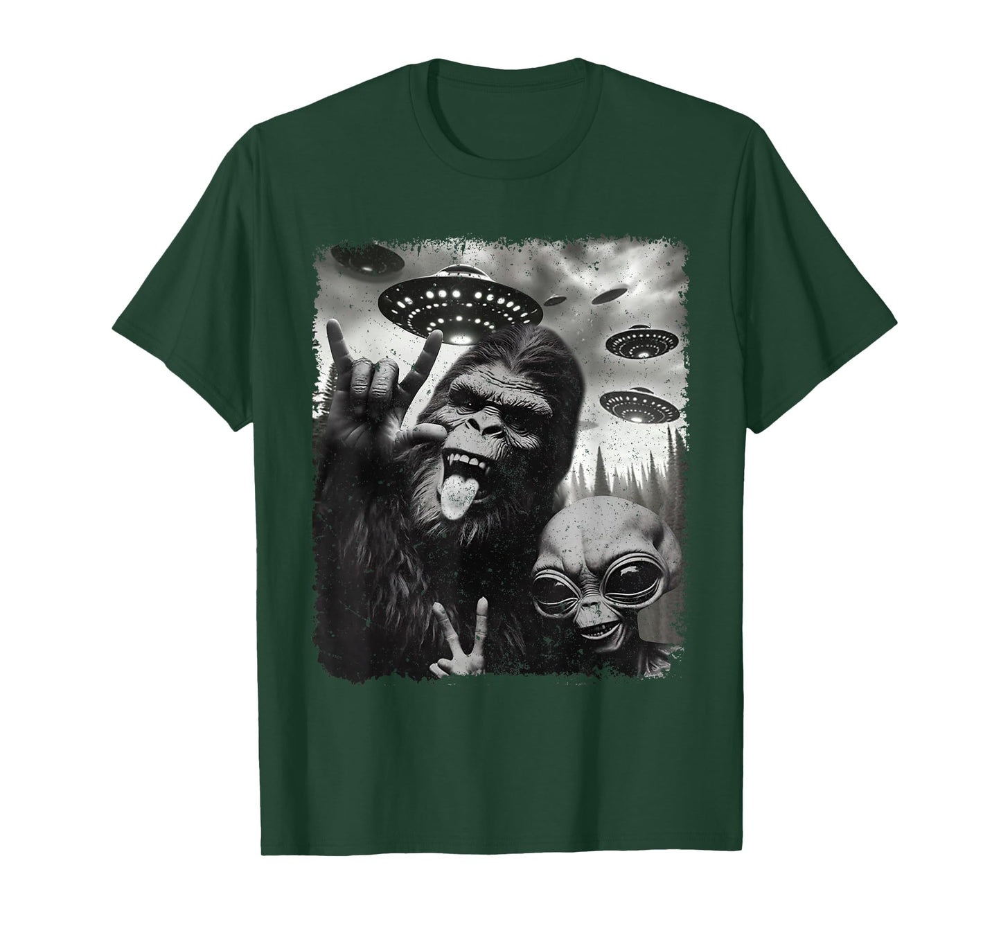 Funny Bigfoot & Alien Sasquatch Rock On Hand Sign UFO Selfie T-Shirt