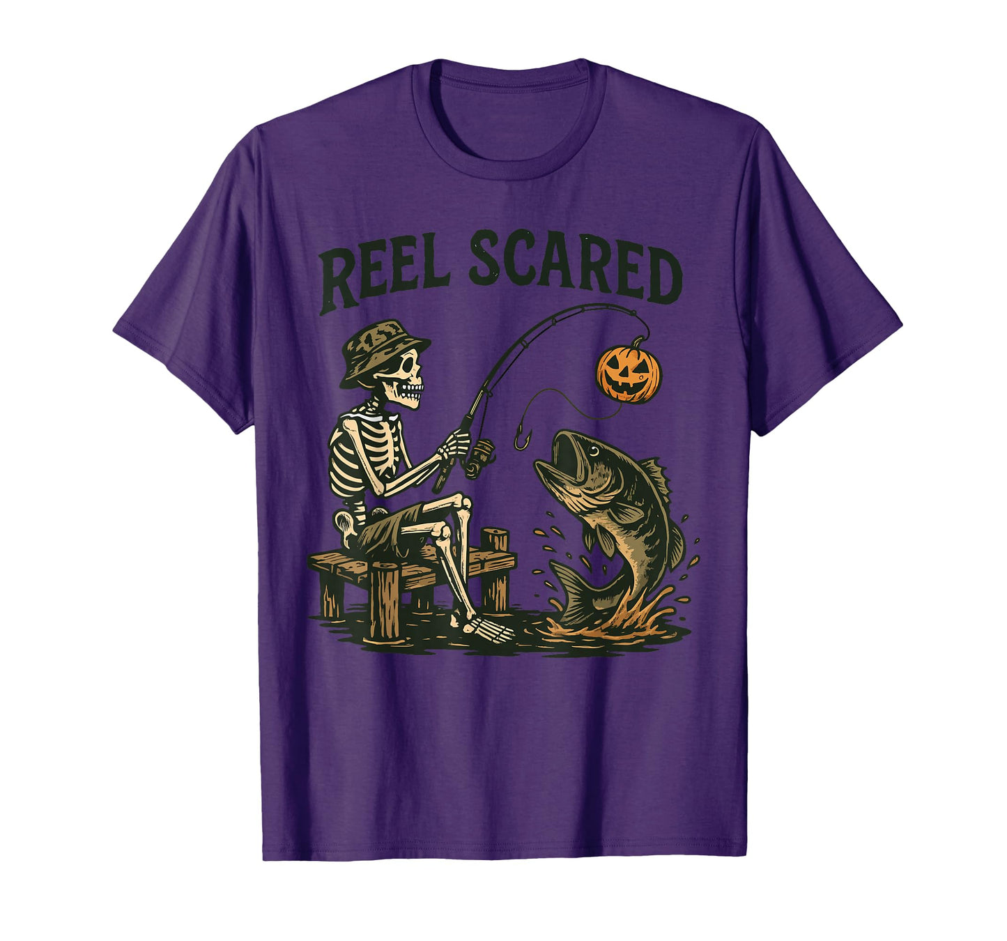 Reel Funny Scared Halloween Fishing Skeleton Pumpkin Bass T-Shirt