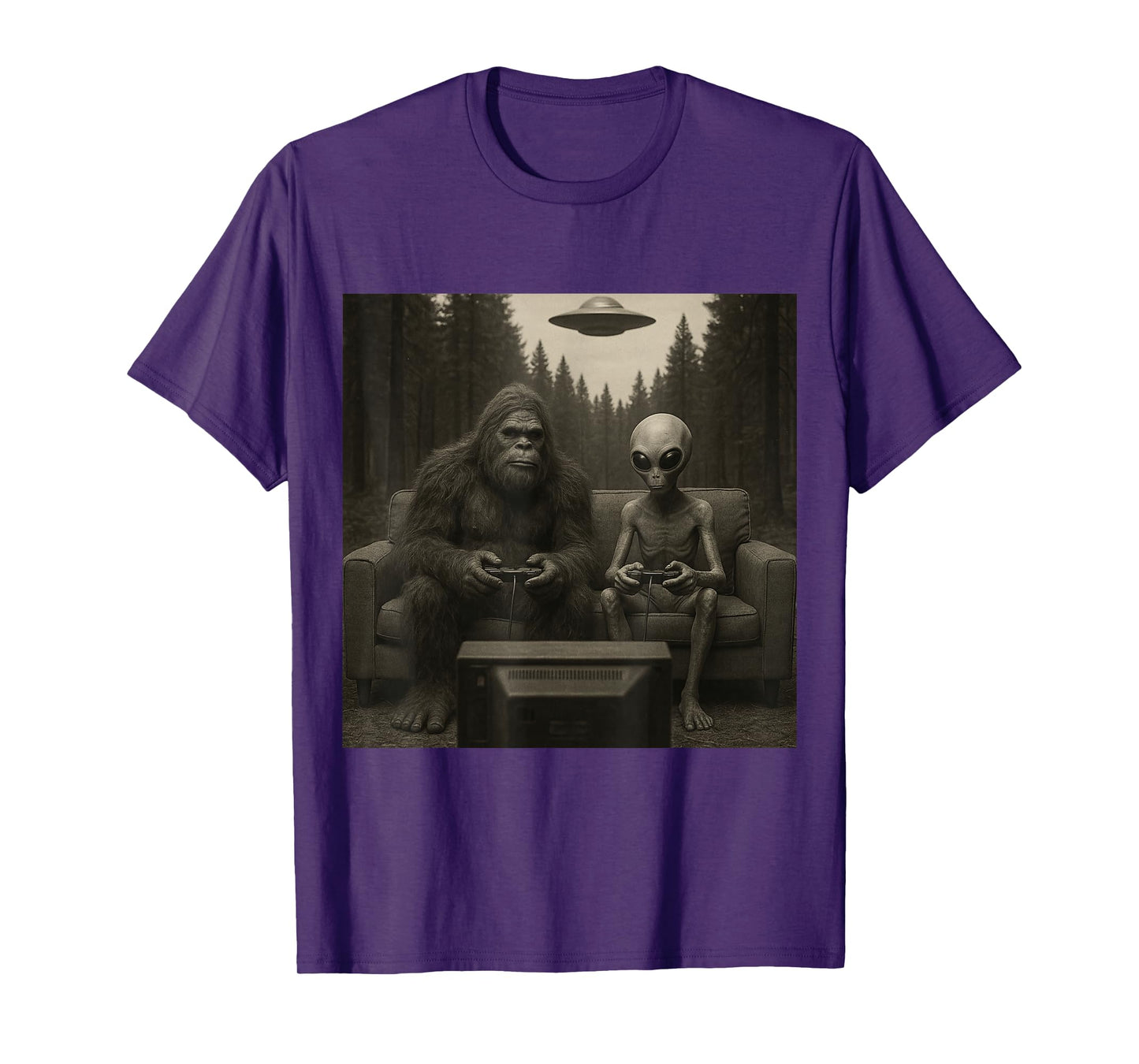 Funny Bigfoot and Alien Playing Video Games. UFO and Bigfoot T-Shirt